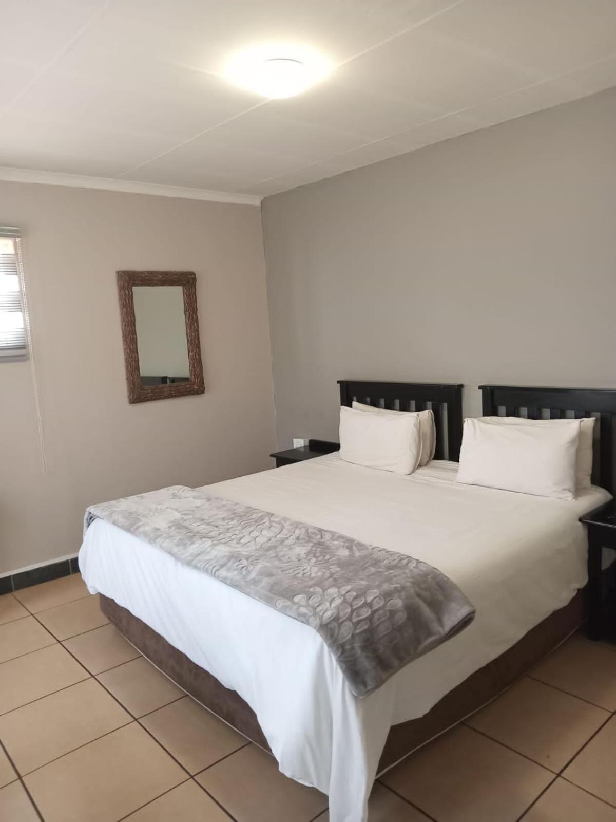 African Kingdom Guest House 博克斯堡 外观 照片