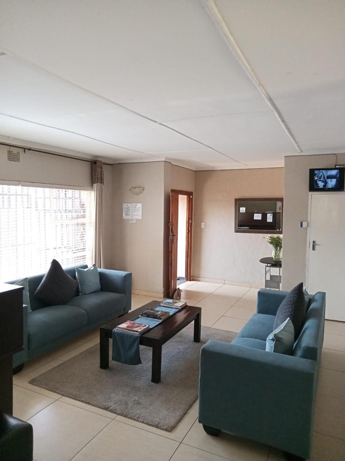 African Kingdom Guest House 博克斯堡 外观 照片