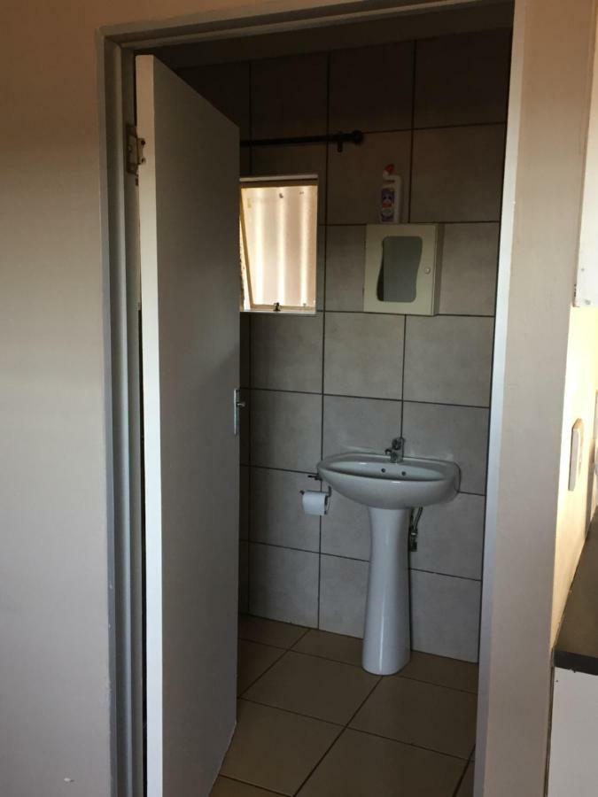African Kingdom Guest House 博克斯堡 外观 照片